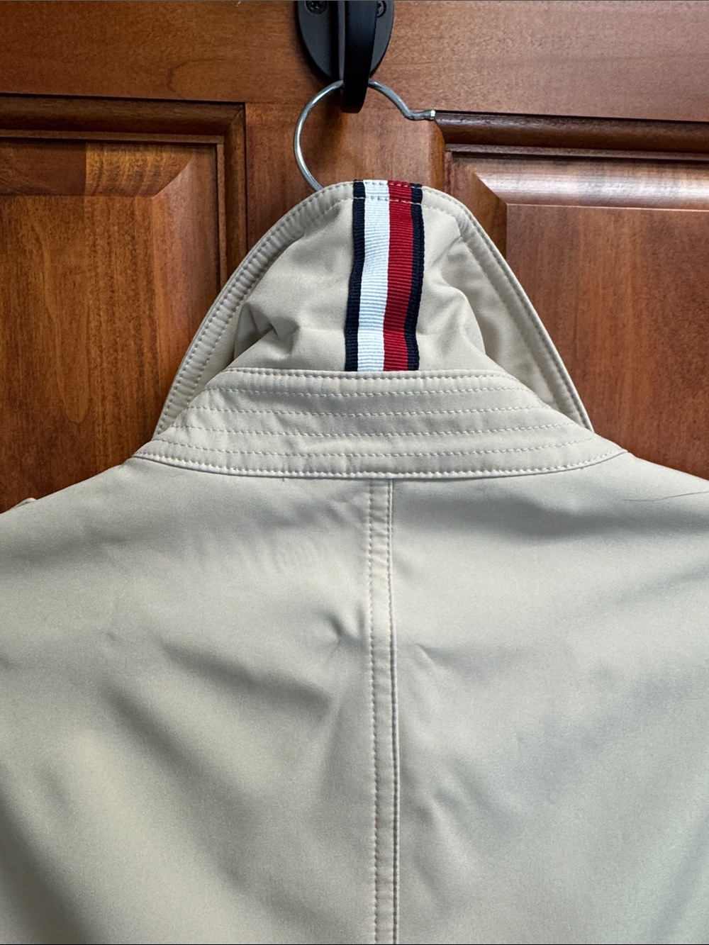 Tommy Hilfiger Cream Double-Breasted Trench Coat with Belt - Picture 6 of 8